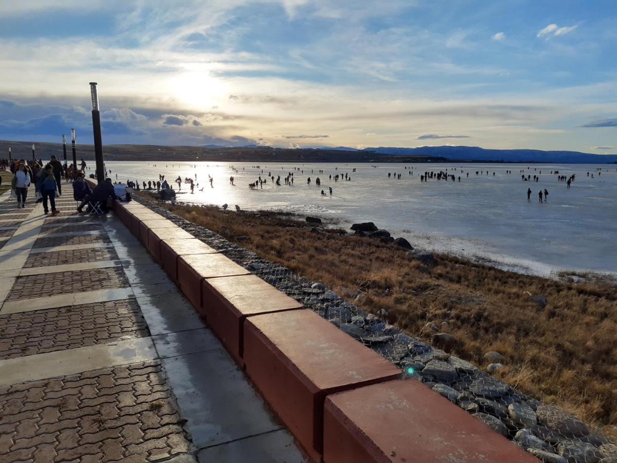 Villa Casa A Estrenar! A 5 Minutos De La Terminal De Omnibus Y Muy Cerca Del Centro! El Calafate Exterior foto